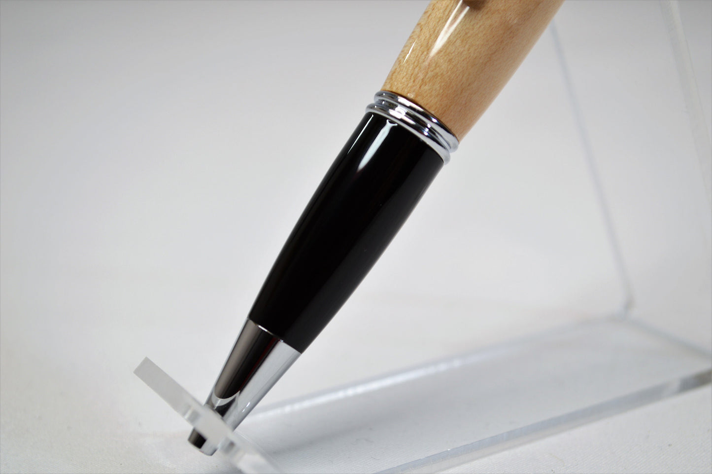 Handcrafted Pen Made From Univ. of Kentucky Memorial Coliseum Wooden Basketball Floor