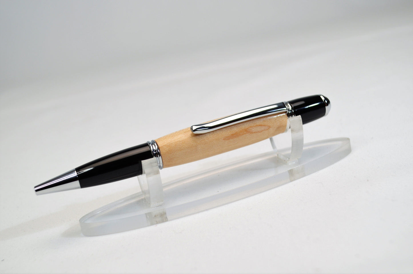 Handcrafted Pen Made From Univ. of Kentucky Memorial Coliseum Wooden Basketball Floor