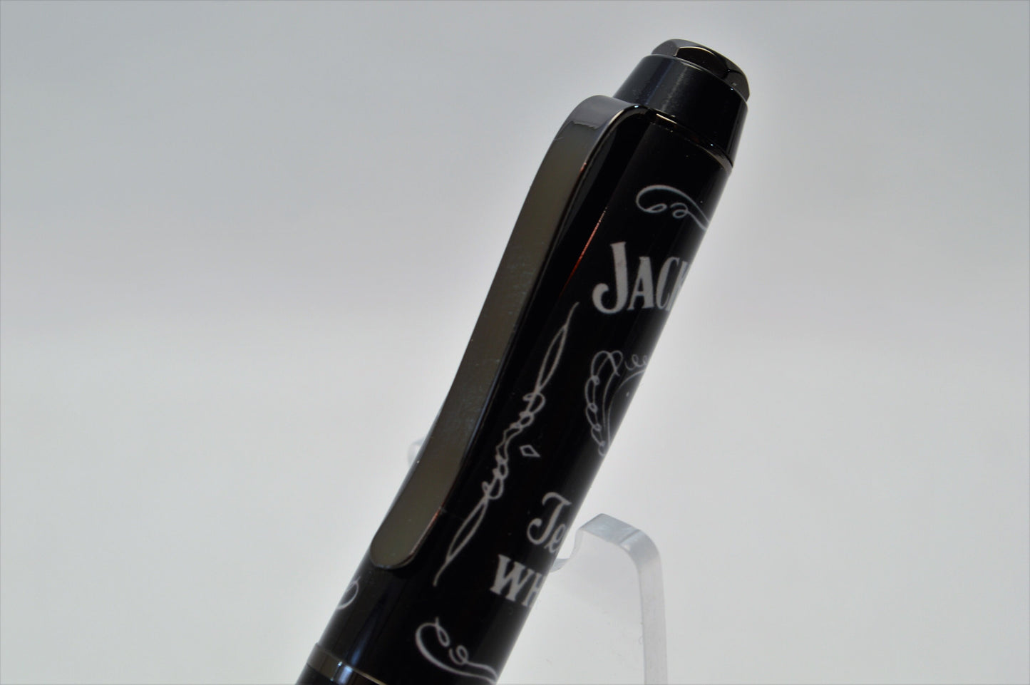 Whiskey Barrel Gunmetal and Black Chrome Twist Pen
