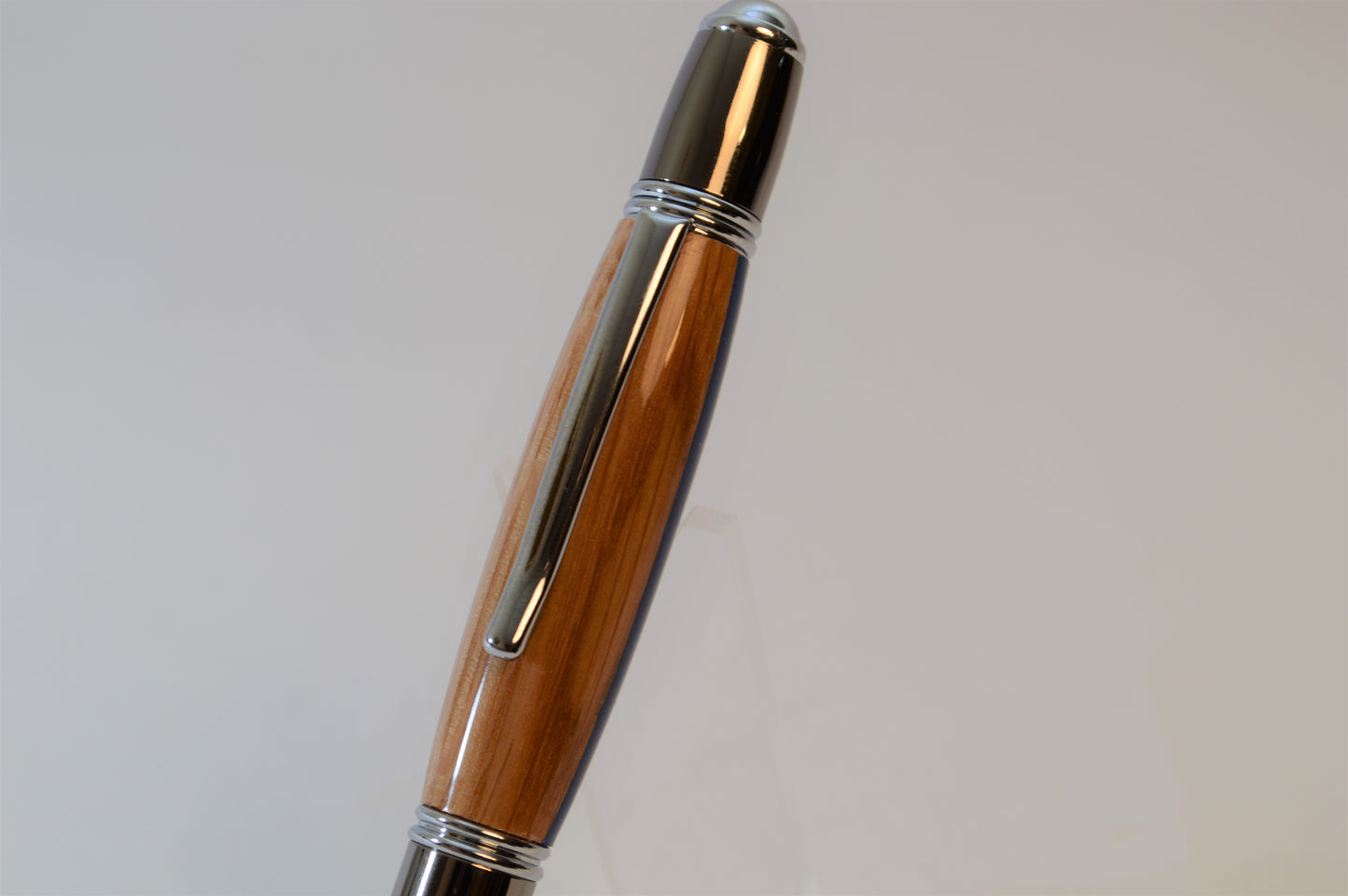 Thin Blue Line Twist Pen in Oak With a Chrome and Gunmetal Finish