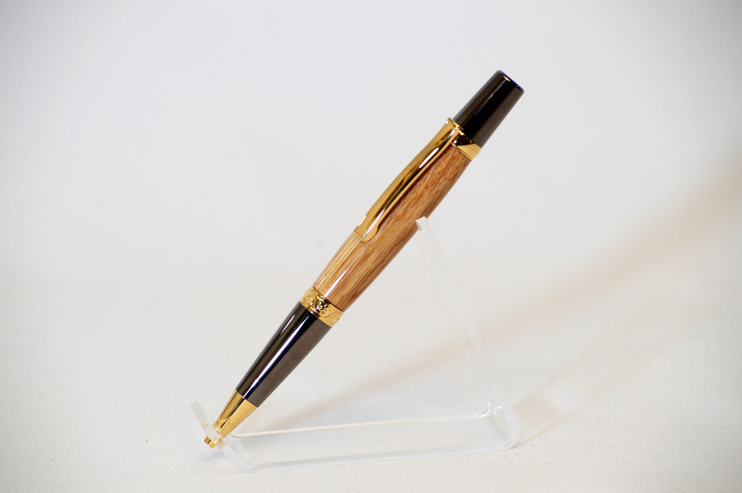 Handcrafted Gettysburg Battlefield Witness Wood Pen in Gold Titanium and Black Titanium