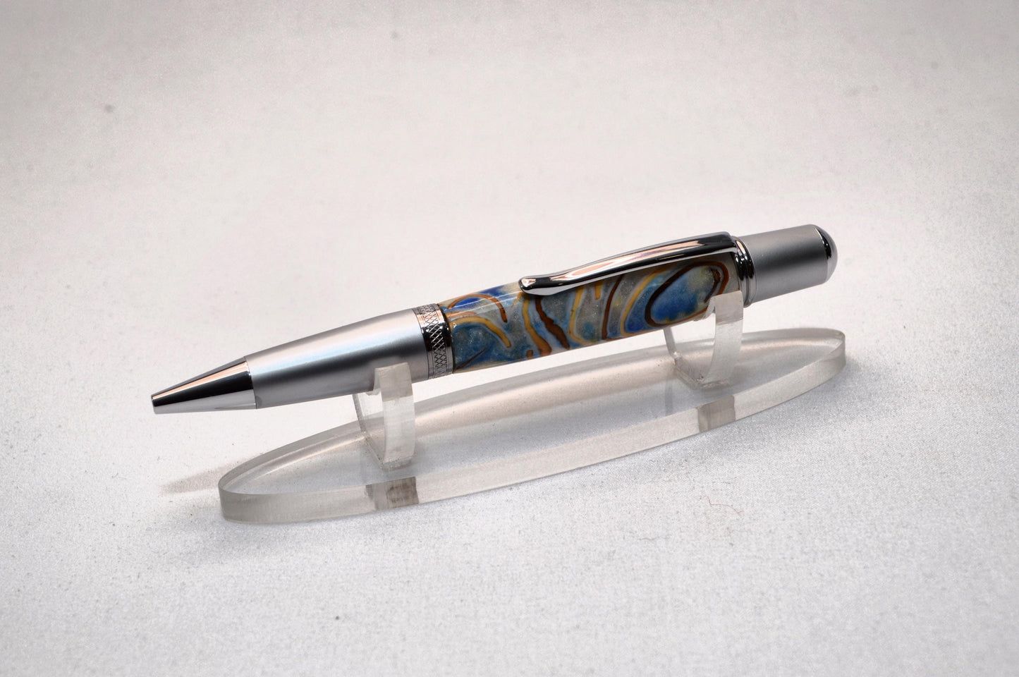 Handcrafted Twist Pen with Pistachio Shell Cast in Acrylic in Chrome and Satin Chrome