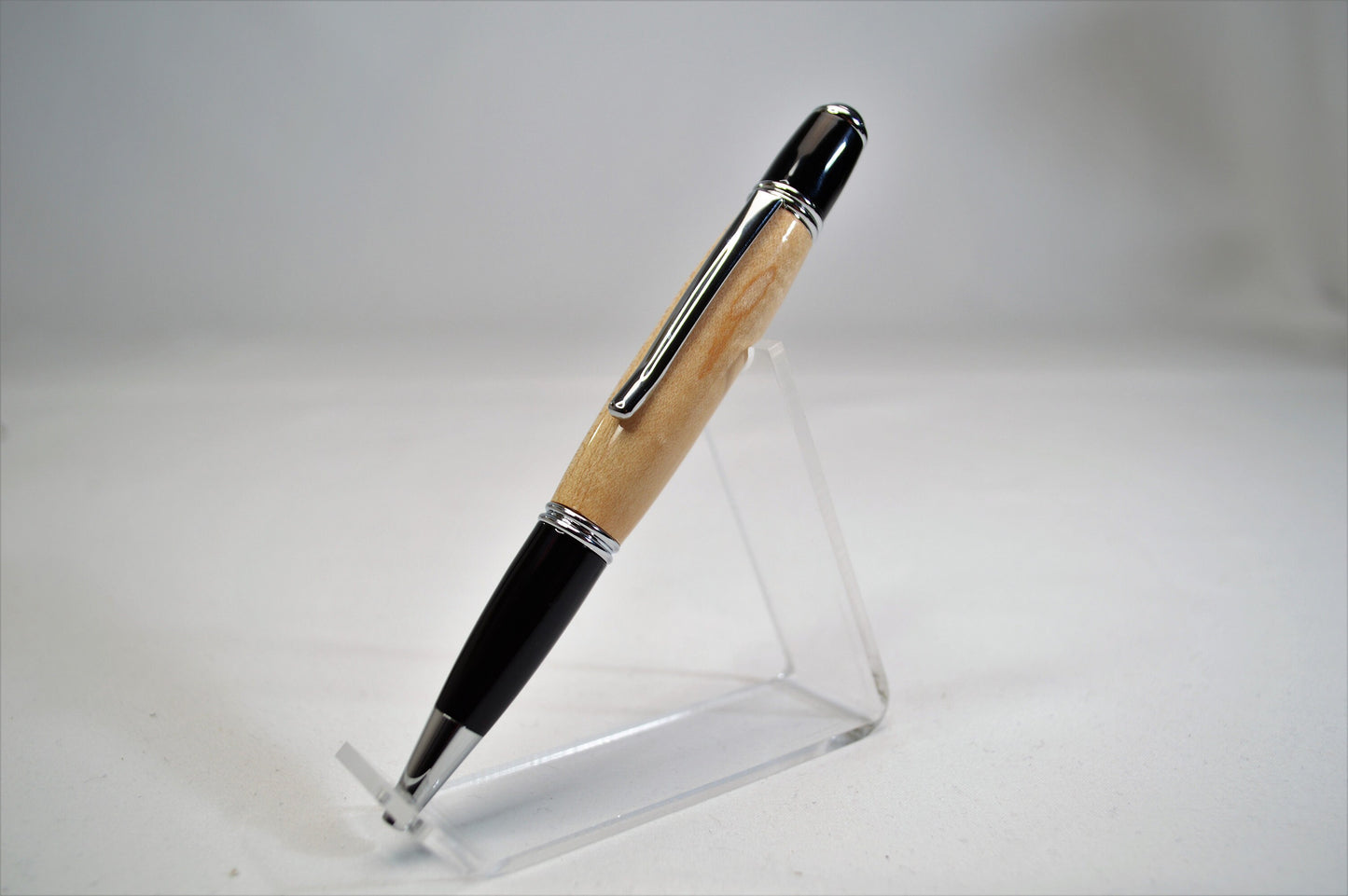 Handcrafted Pen Made From Univ. of Kentucky Memorial Coliseum Wooden Basketball Floor