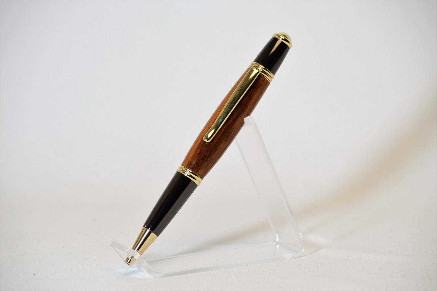 Handcrafted USS Wisconsin Battleship - Gold and Gunmetal Twist Pen
