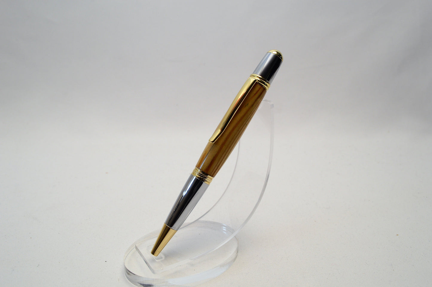 Handcrafted Pen Made From Yankee Stadium Wooden Dugout Bench