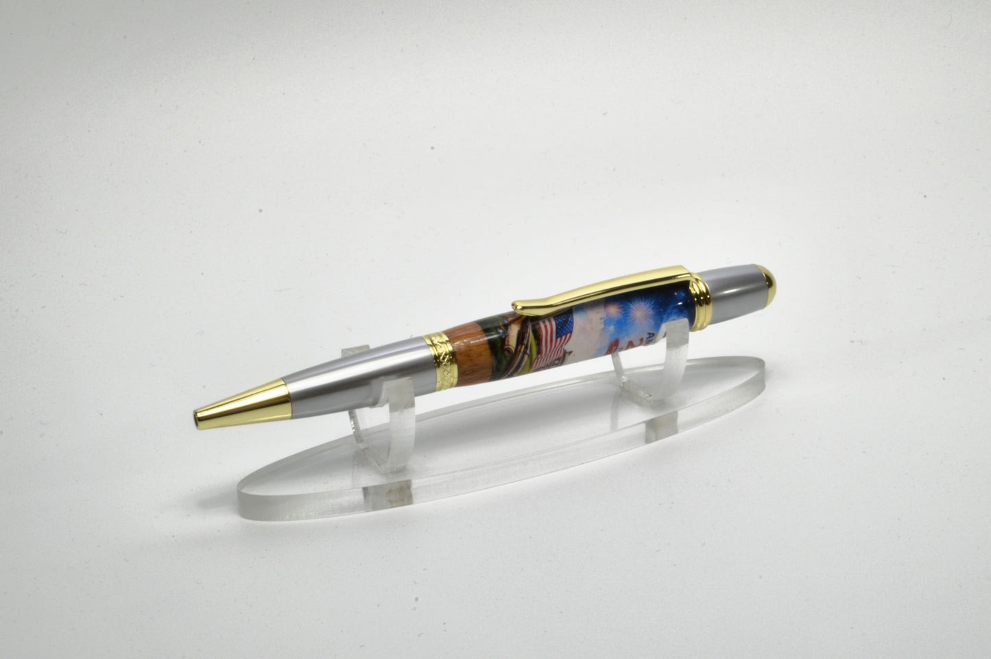 USA 250th Anniversary Label & Independence Hall Wood, Gold & Satin Chrome Finish Twist Pen