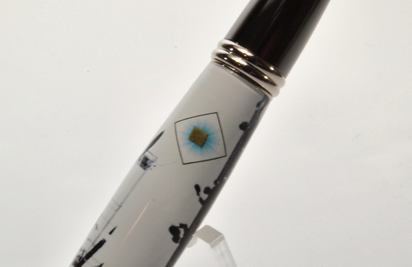 Acrylic Twist Pen Embedded with a Small Piece of Wright Brothers Vin Fiz Flyer Fabric – Platinum & Black Titanium Finish