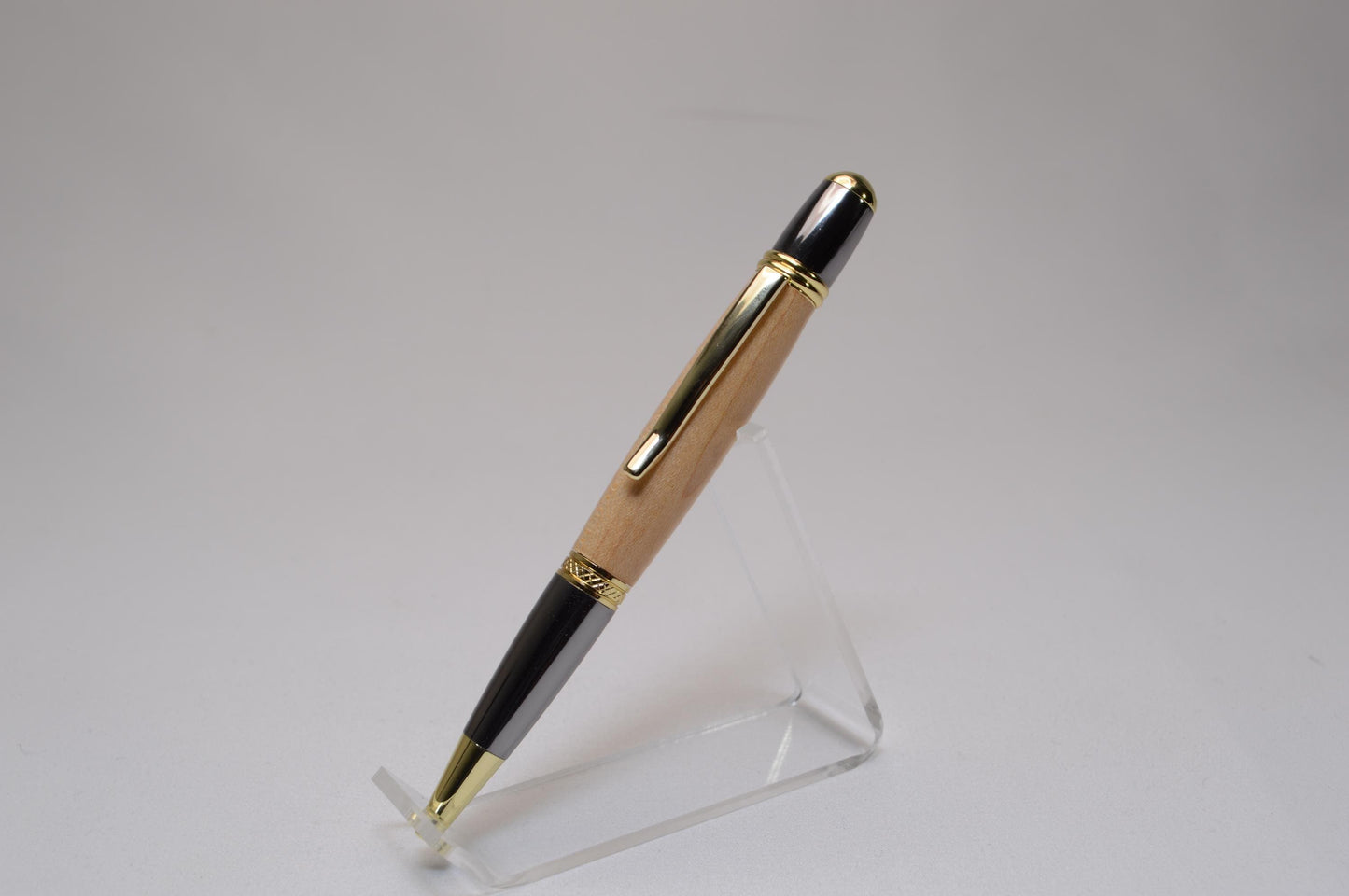 Handcrafted Pen Made From New York Knicks Madison Square Garden Wooden Basketball Court