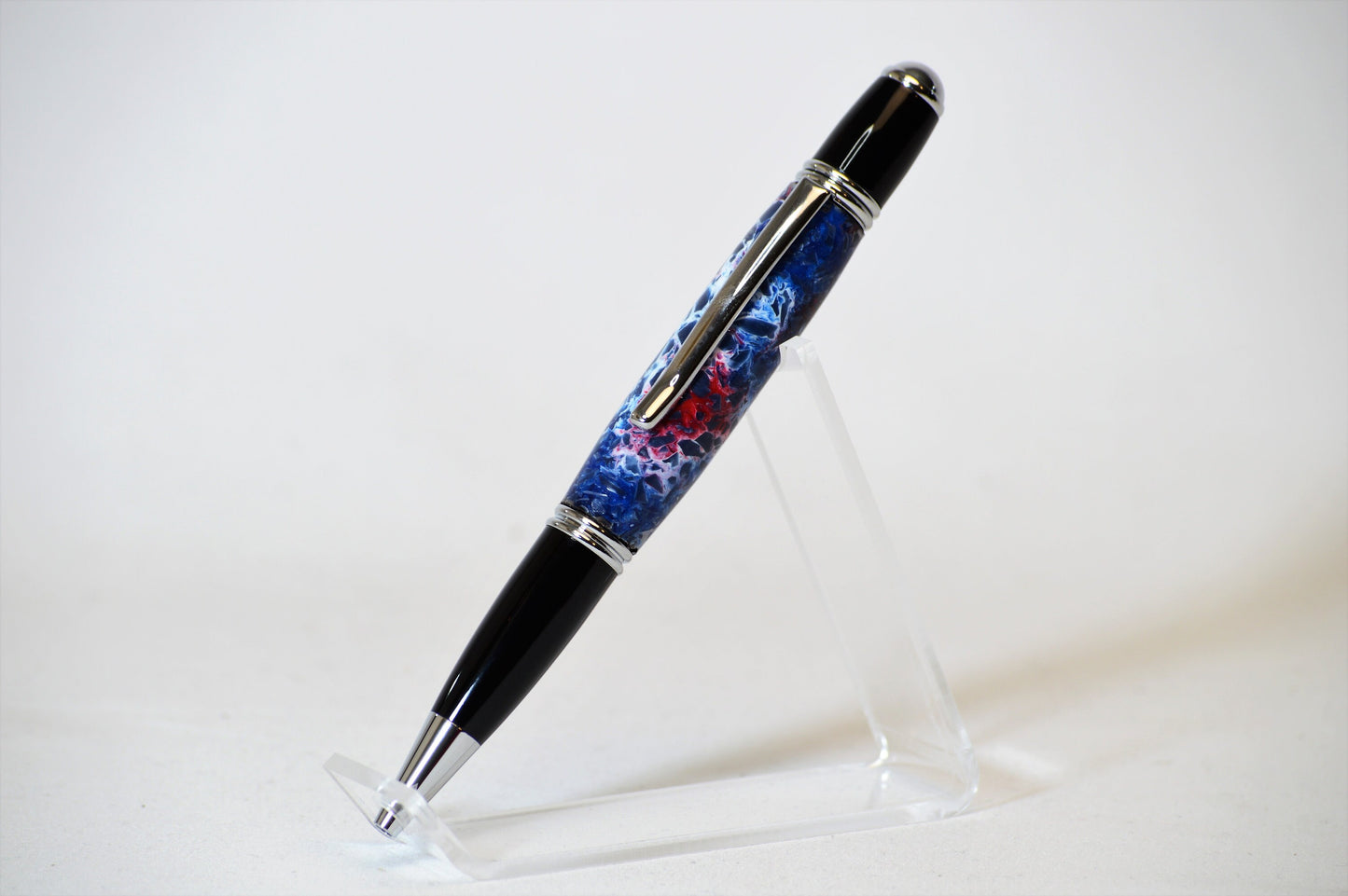 Handcrafted Pen Made From Philadelphia Eagles and Philadelphia Phillies Veterans Stadium Plastic Stadium Seats
