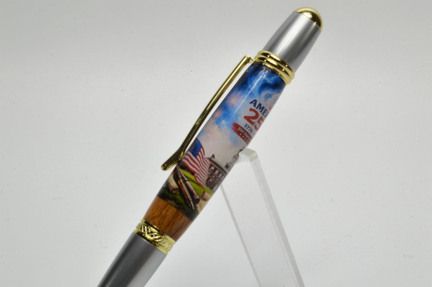 USA 250th Anniversary Label & Independence Hall Wood, Gold & Satin Chrome Finish Twist Pen