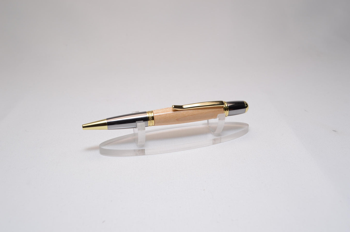 Handcrafted Pen Made From New York Knicks Madison Square Garden Wooden Basketball Court
