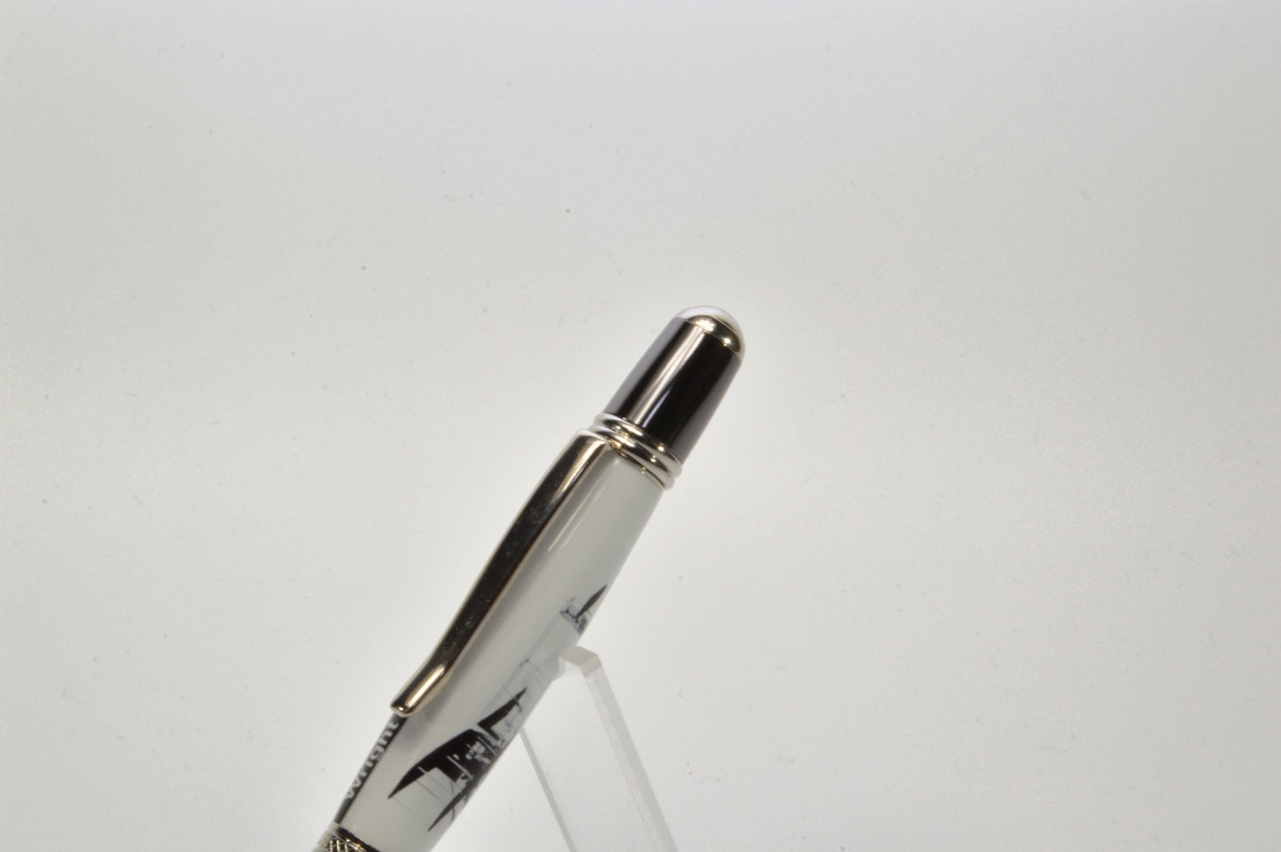 Acrylic Twist Pen Embedded with a Small Piece of Wright Brothers Vin Fiz Flyer Fabric – Platinum & Black Titanium Finish