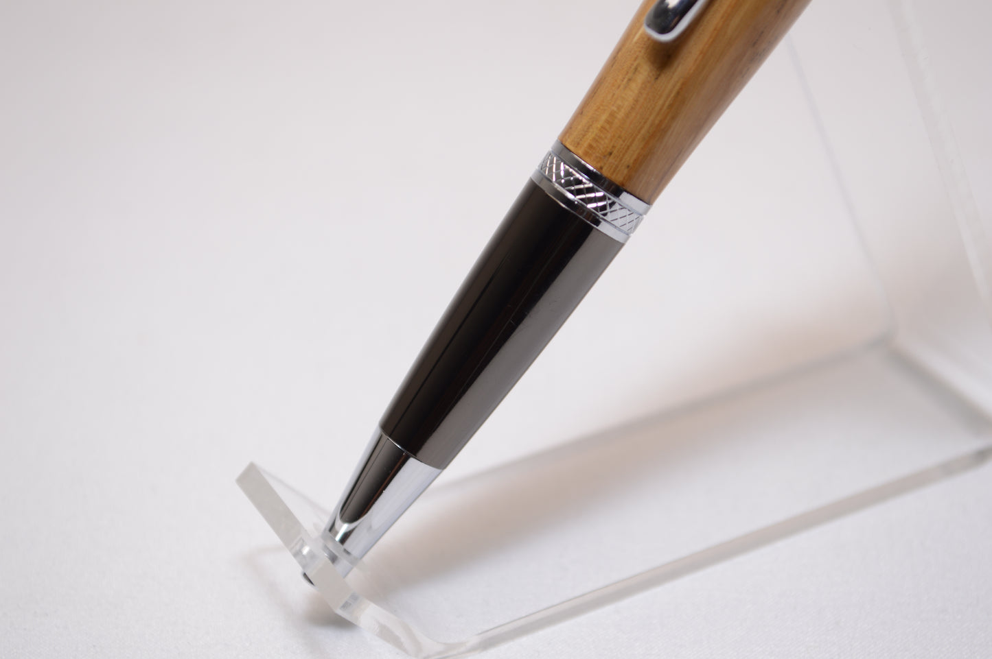 Whiskey Barrel Twist Pen in Gun Metal and Chrome Finish