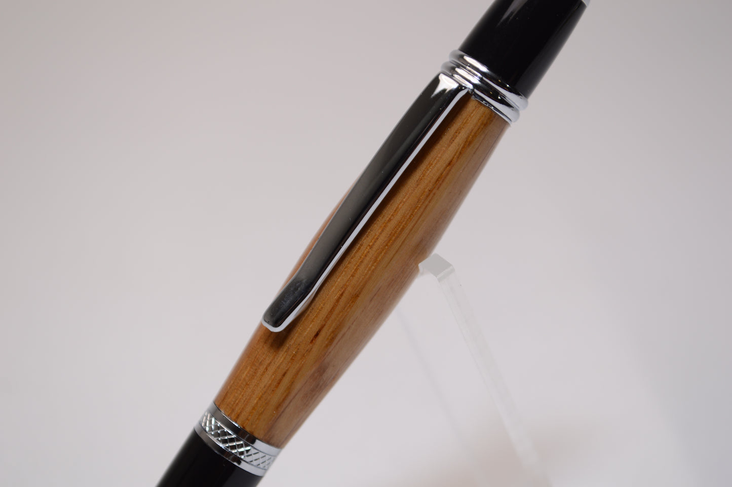 Whiskey Barrel Twist Pen in Chrome and Black Finish
