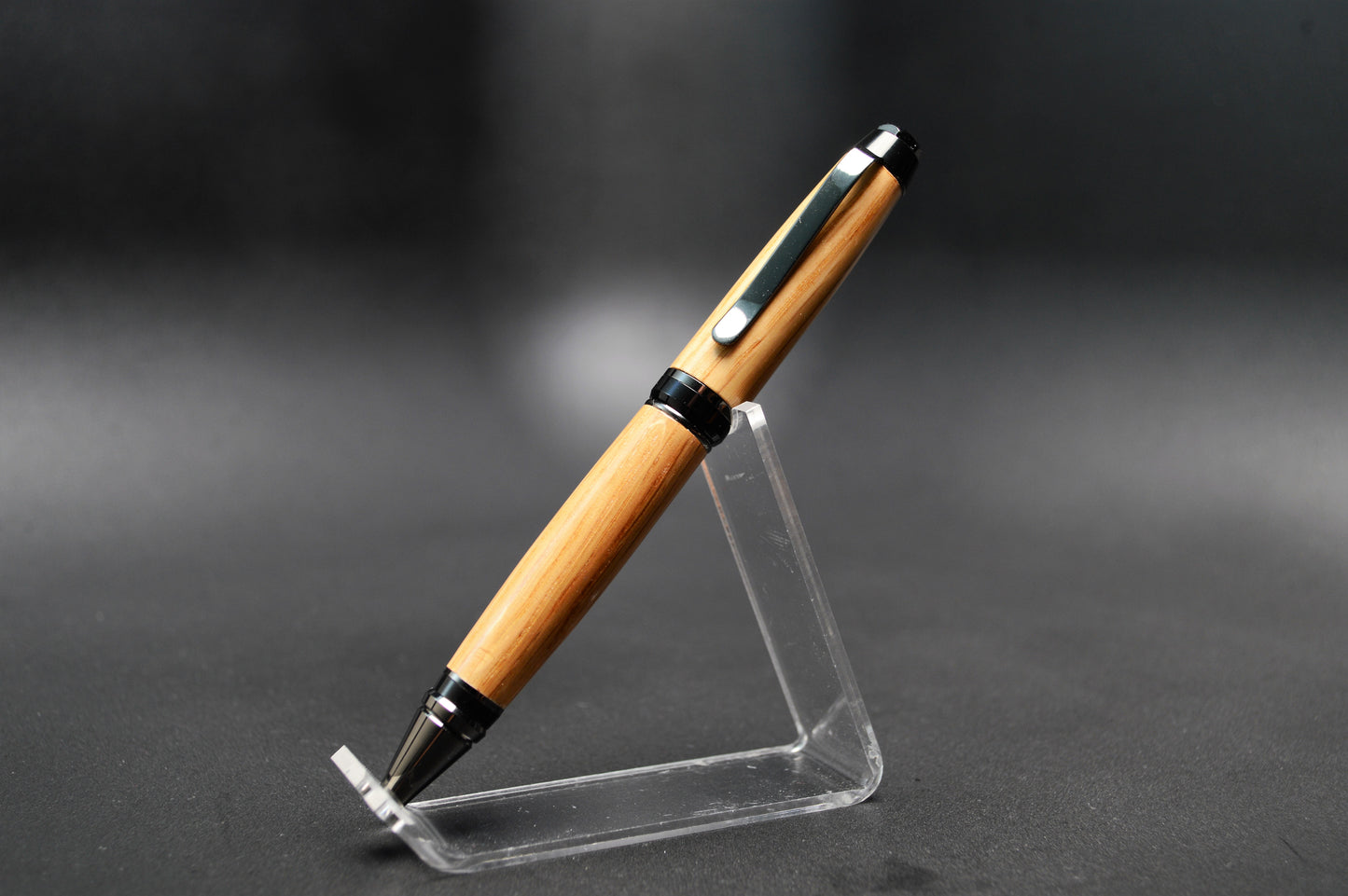 Whiskey Barrel Cigar Style Twist Pen with Gunmetal Finish and Black Trim