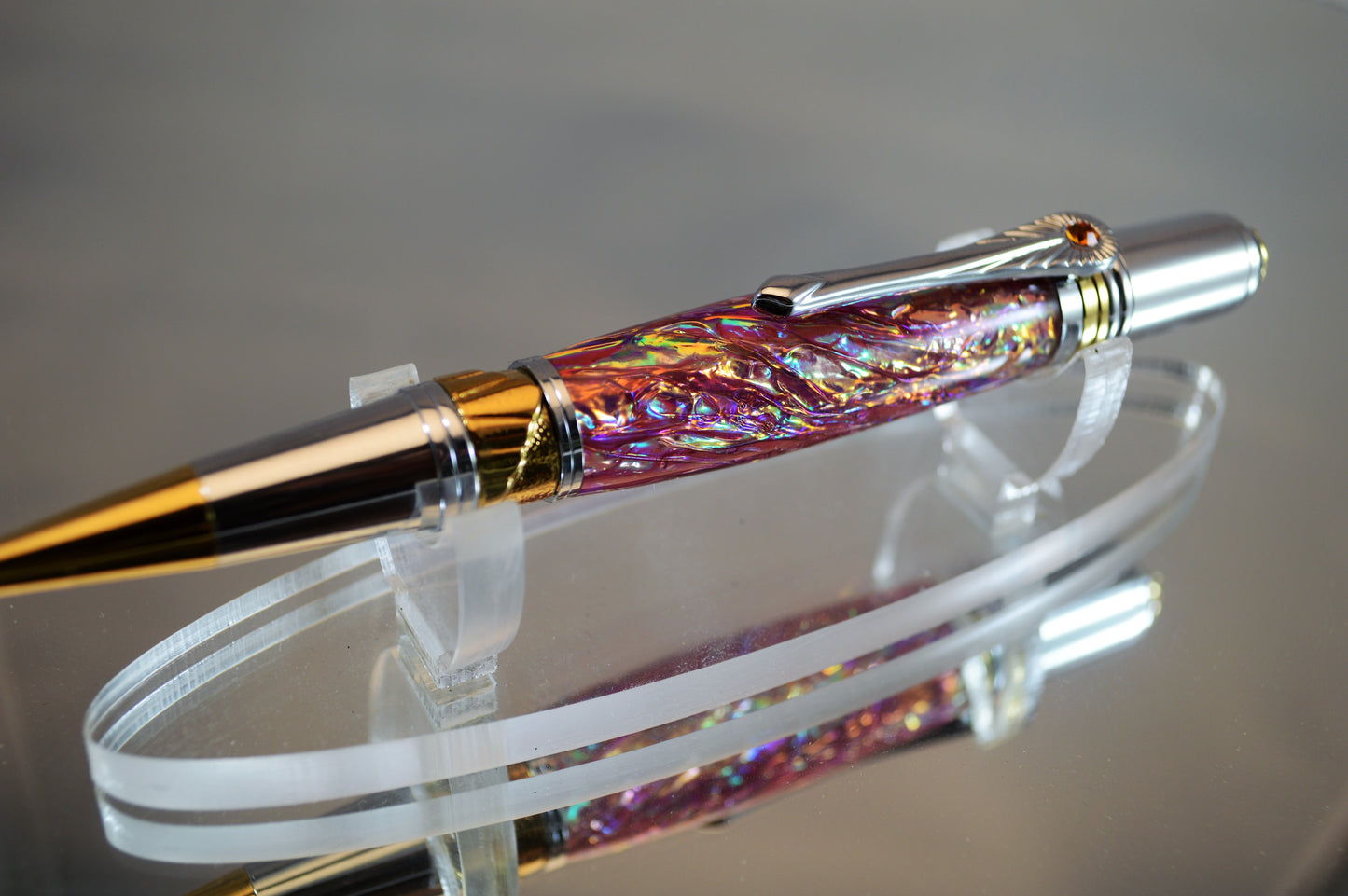 Acrylic Single Pen Stand - Engraving Available - PEN NOT INCLUDED!