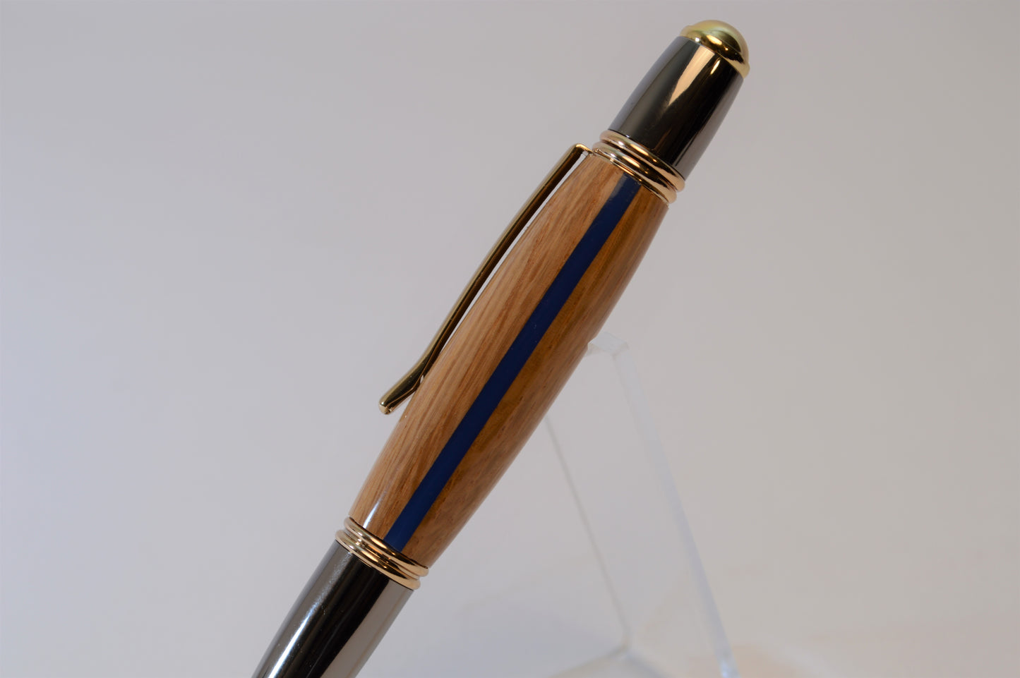 Thin Blue Line Twist Pen in Oak with a Gold and Gunmetal Finish