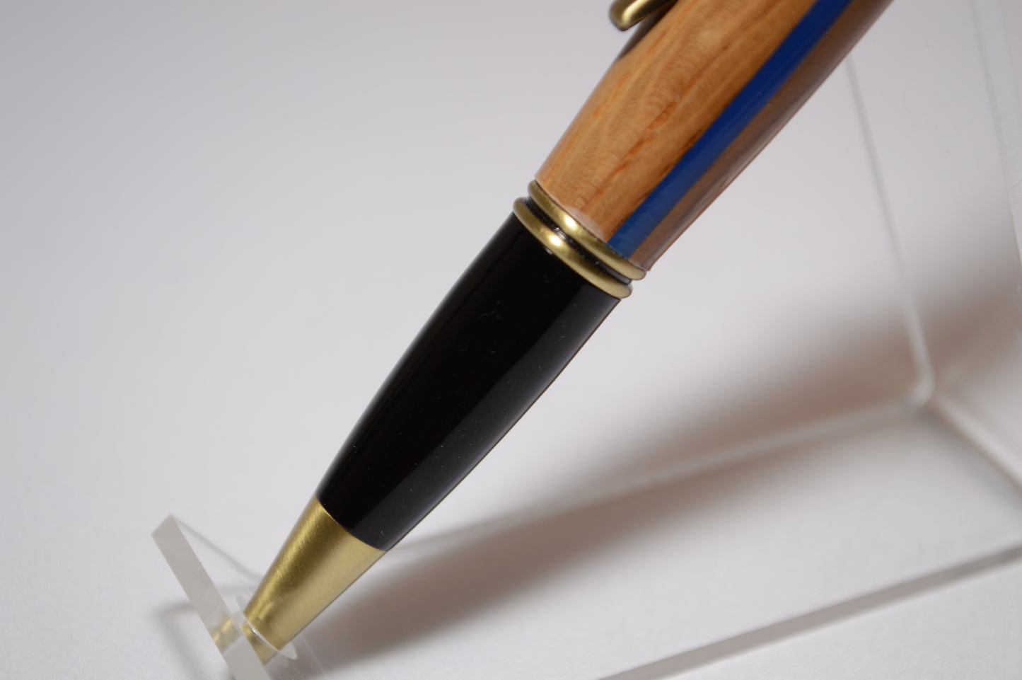 Thin Blue Line  Twist Pen  in Oak With a  Antique Brass and Black Finish