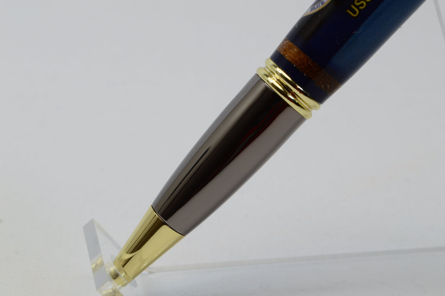Handcrafted Uss Lexington - CV-61 - Twist Pen in Gold and Gunmetal