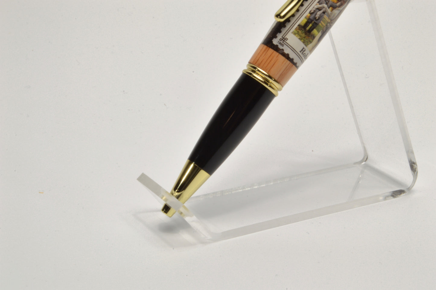 Handcrafted Gettysburg Twist Pen Made With a General Lee U.S. Stamp and Witness Wood in Gold and Black Chrome Finish