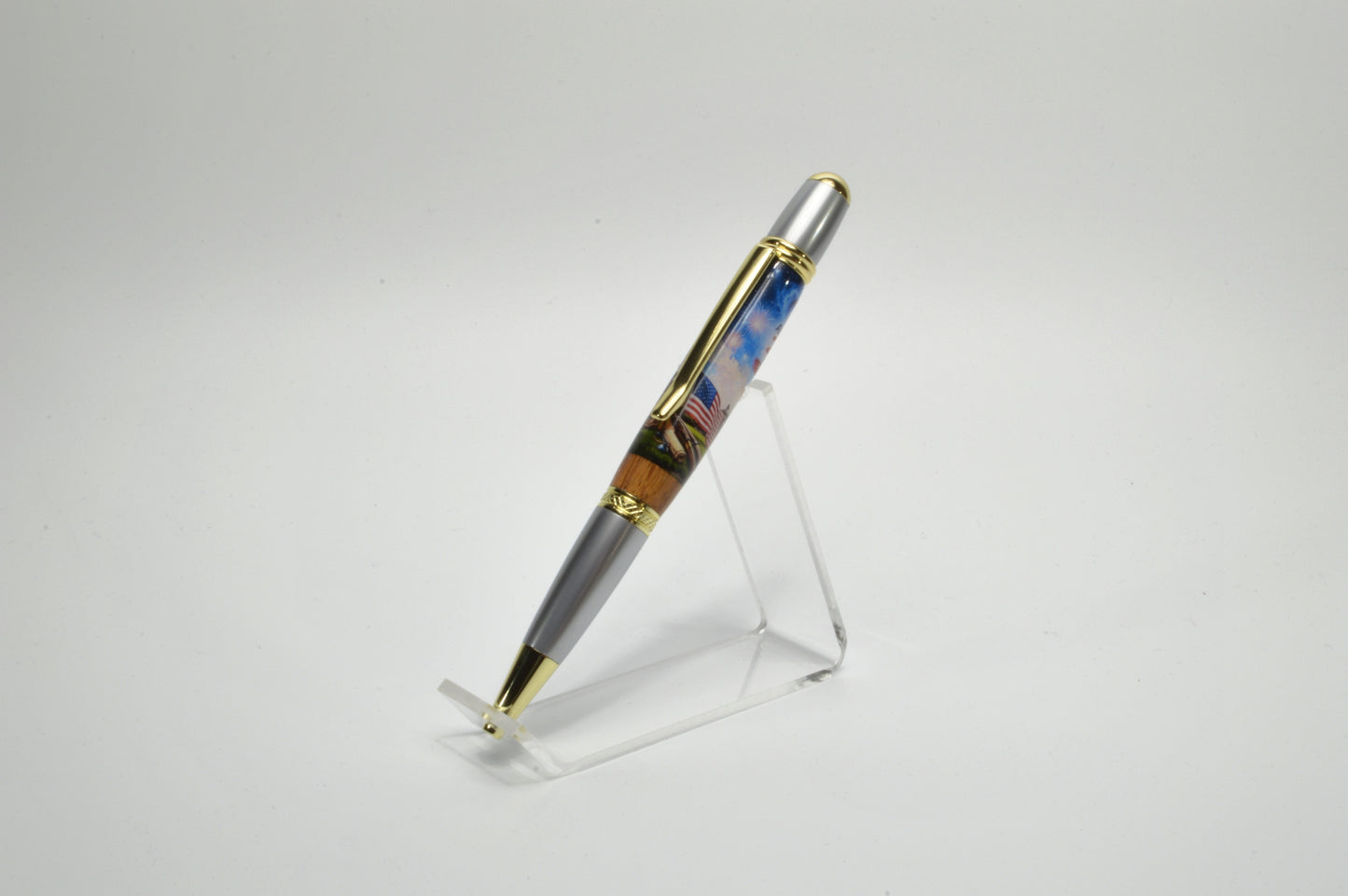 USA 250th Anniversary Label & Independence Hall Wood, Gold & Satin Chrome Finish Twist Pen