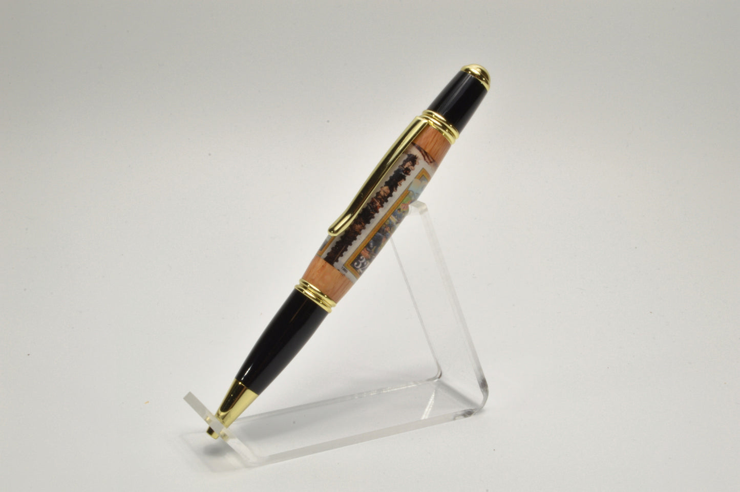 Handcrafted Gettysburg Twist Pen Made With a US Stamp Depicting The Battle of Gettysburg and Witness Wood in Gold and Black Chrome Finish