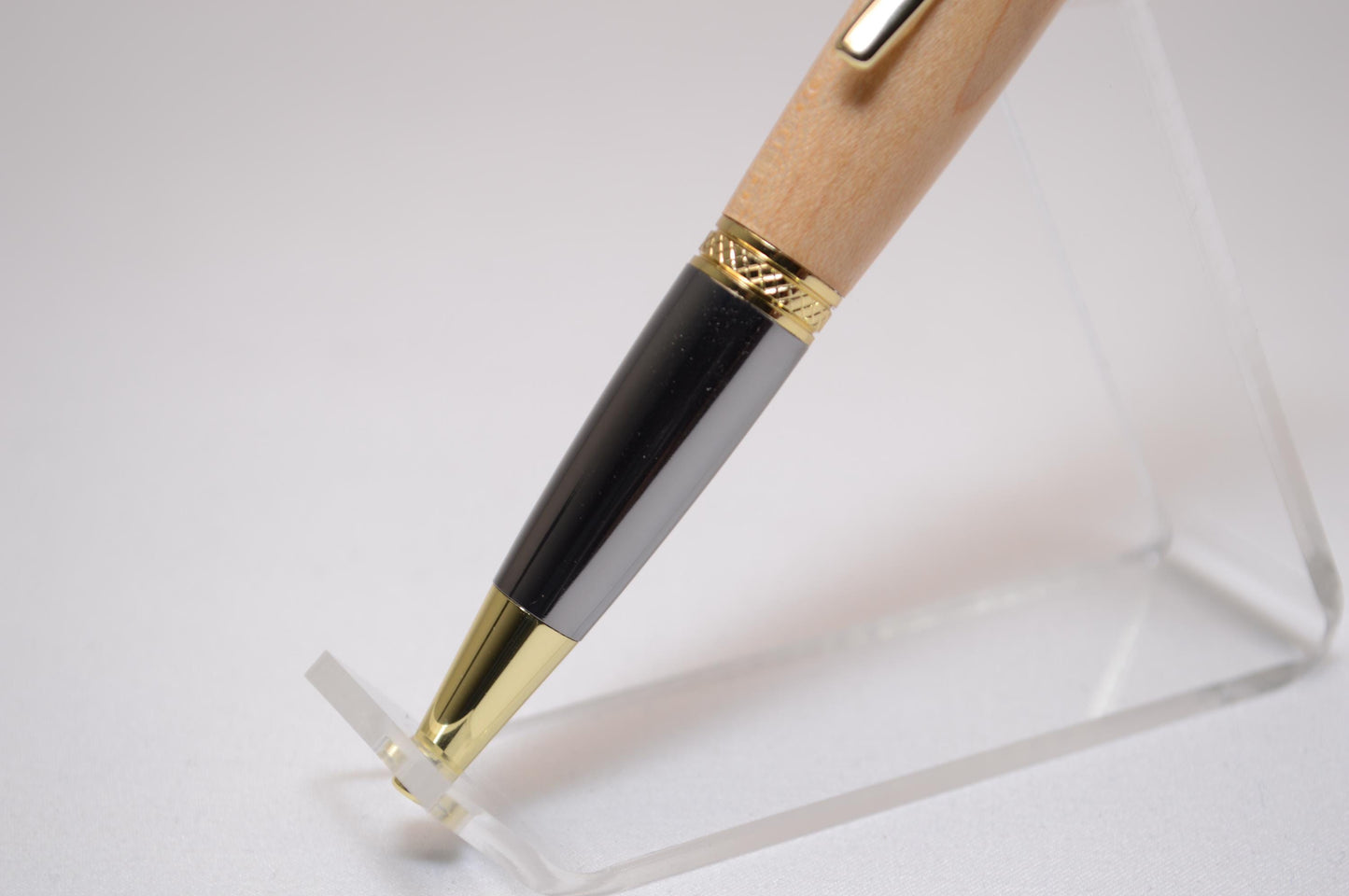 Handcrafted Pen Made From New York Knicks Madison Square Garden Wooden Basketball Court