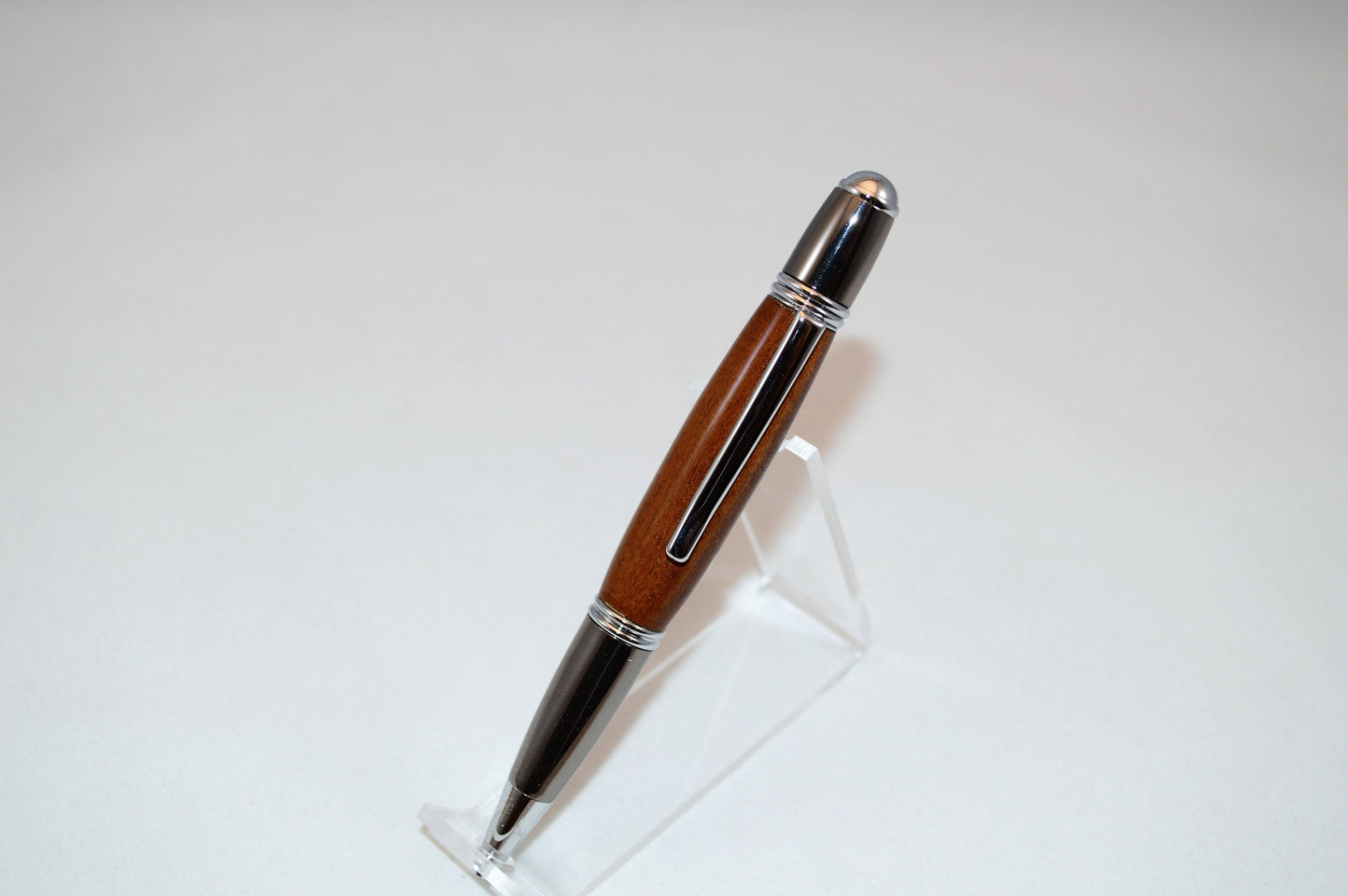 Sinai Desert Shittim (Acacia) Wood Twist Pen - Chrome & Gunmetal Finish