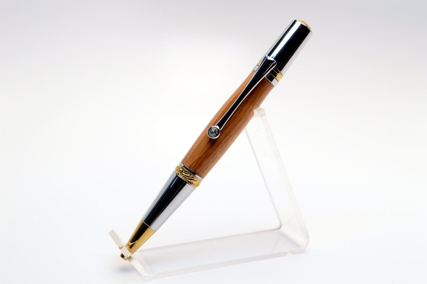 Whiskey Barrel Majestic Squire Twist Pen in Gold Titanium and Chrome Finish with Swarovski Crystal.  Includes Velvet Bag