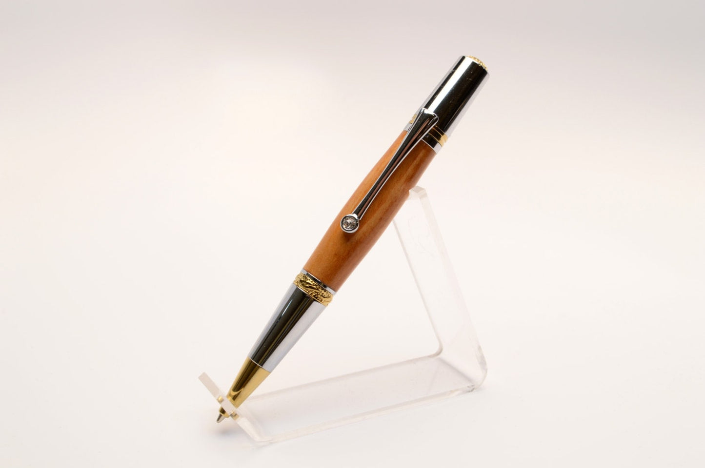 Majestic Squire Twist Pen in Lebanese Cedar with Gold Titanium, Chrome, and Swarovski Crystal