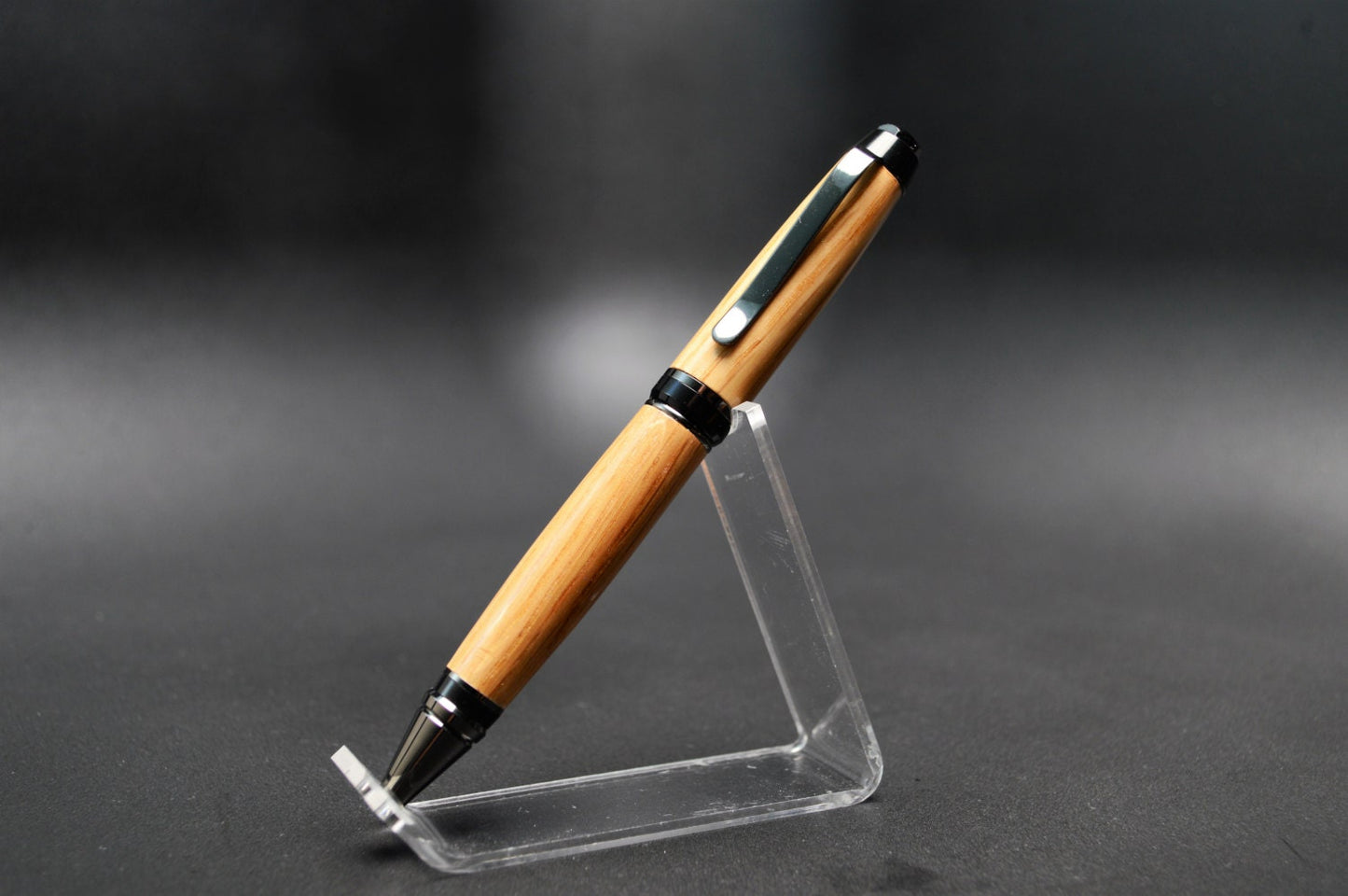 Whiskey Barrel Cigar Style Twist Pen with Gunmetal Finish and Black Trim